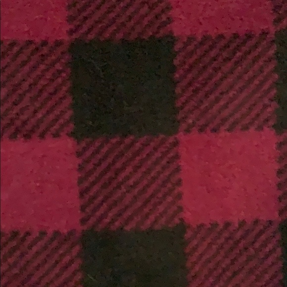 🔥3/$10 Old Navy fuchsia black infinity scarf - Picture 2 of 3